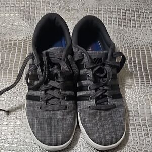 Men's Gray Athletic Shoes